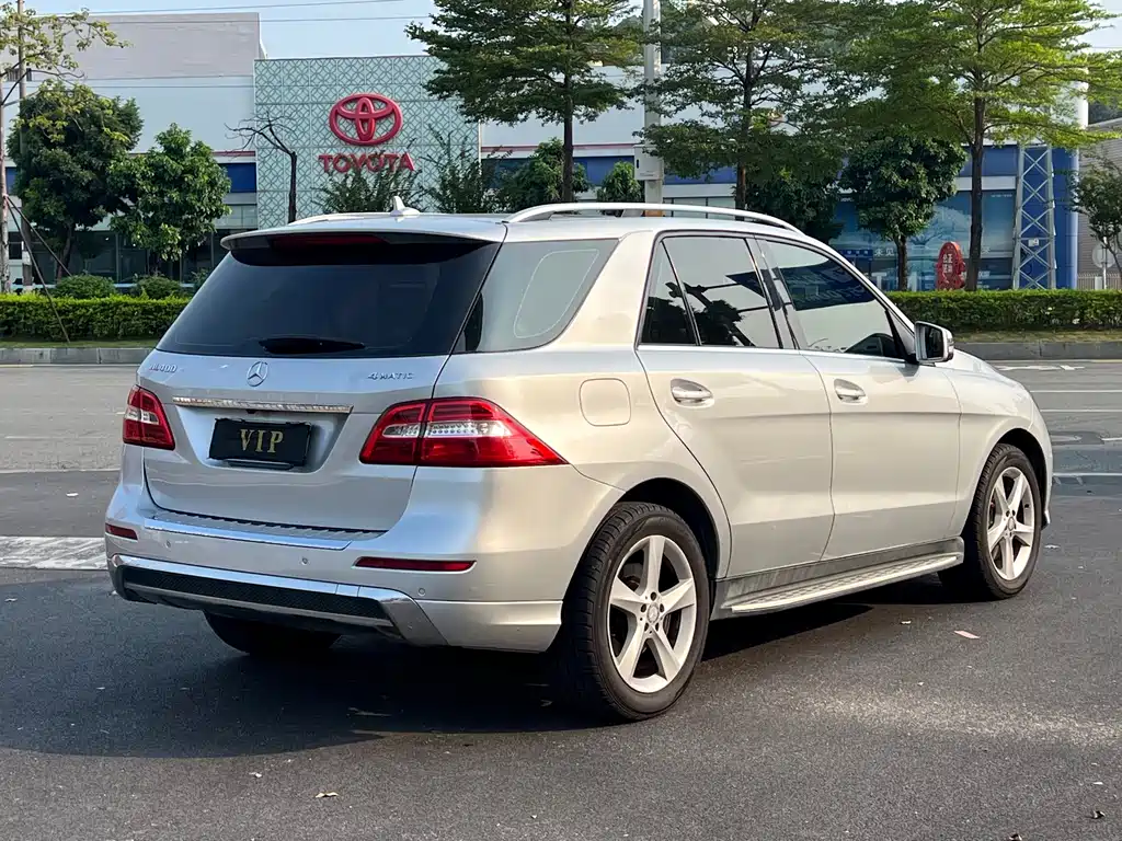 Mercedes-Benz M-Class — миниатюра 14