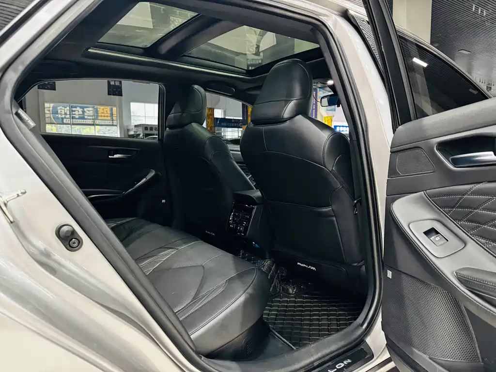 Toyota Avalon — миниатюра 15
