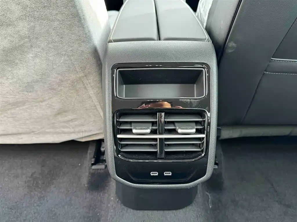 Volkswagen Magotan 2024 300TSI DSG Premium