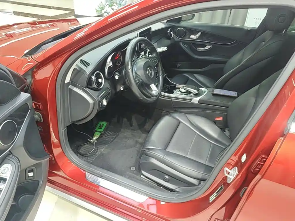 Mercedes-Benz C-Class — миниатюра 16