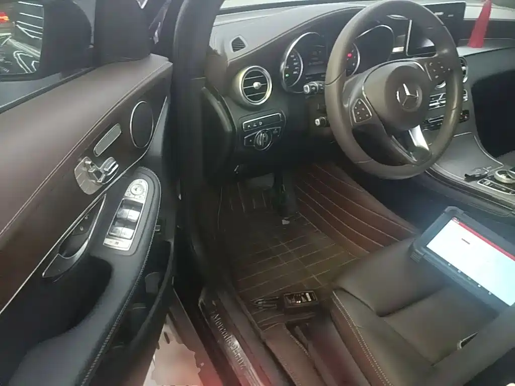 Mercedes-Benz GLC — миниатюра 16