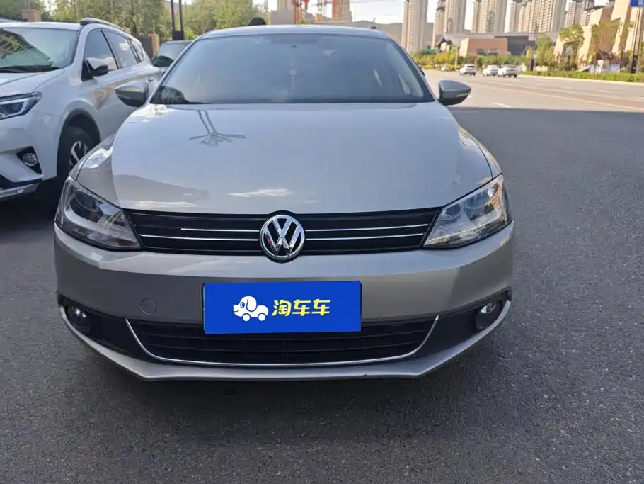 Volkswagen Sagitar