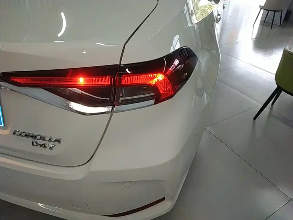 Toyota Corolla — миниатюра 8
