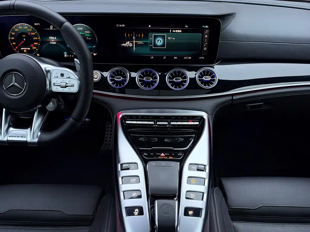 Mercedes-Benz AMG GT — миниатюра 13