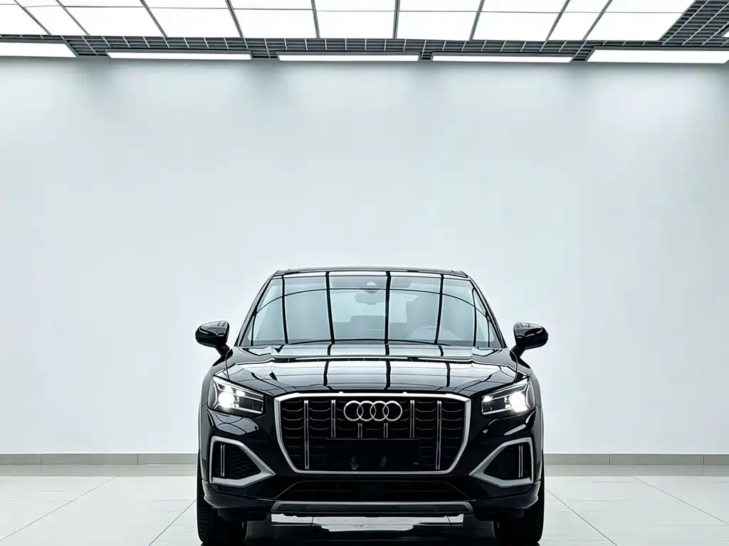 Audi Q2L — миниатюра 2