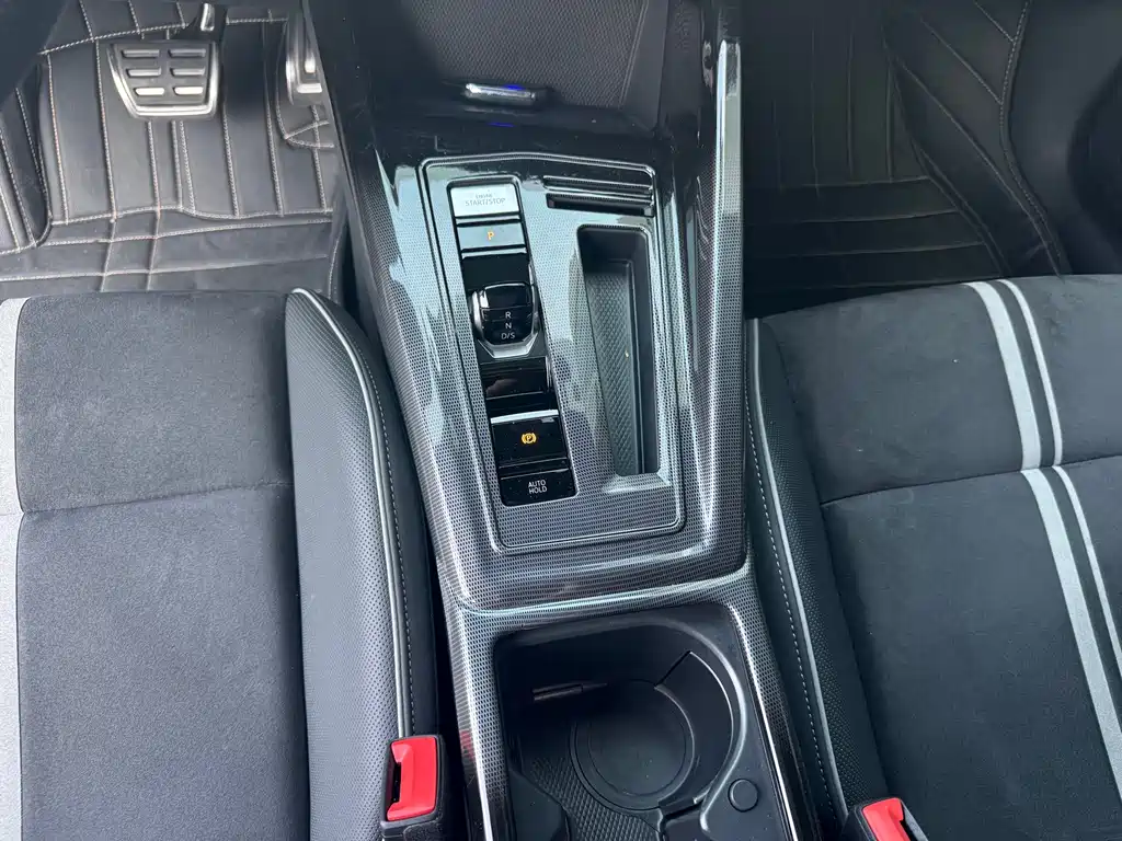 Volkswagen Golf — миниатюра 10