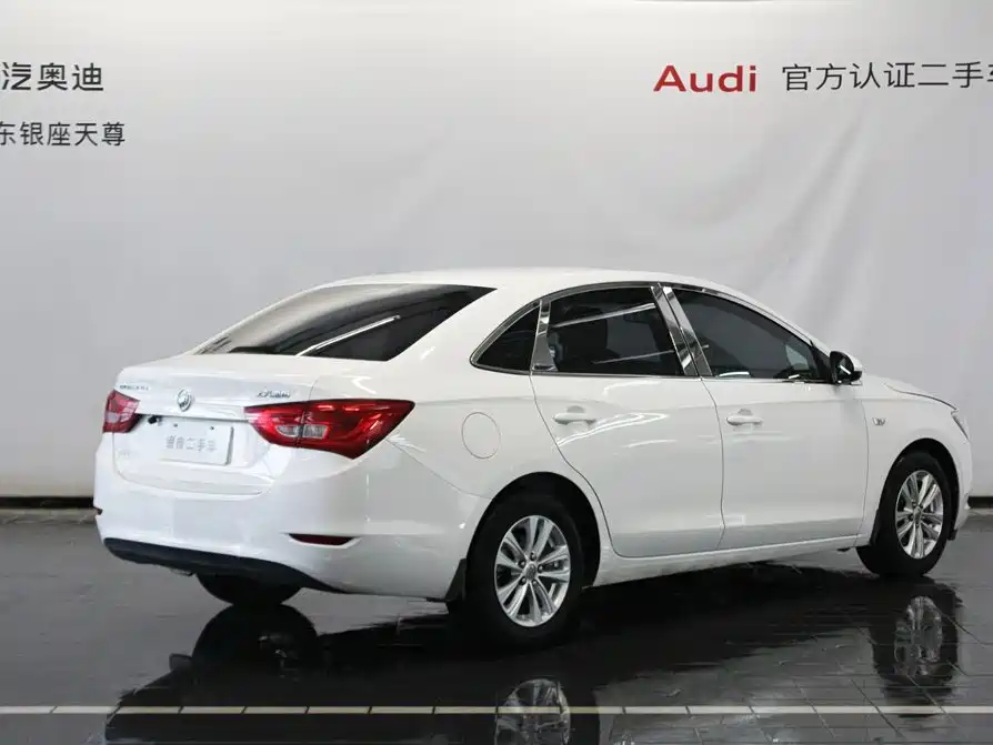 Buick Excelle — миниатюра 5