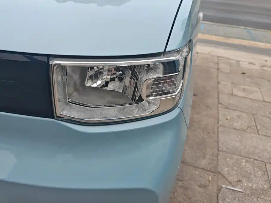 Wuling MINIEV — миниатюра 5
