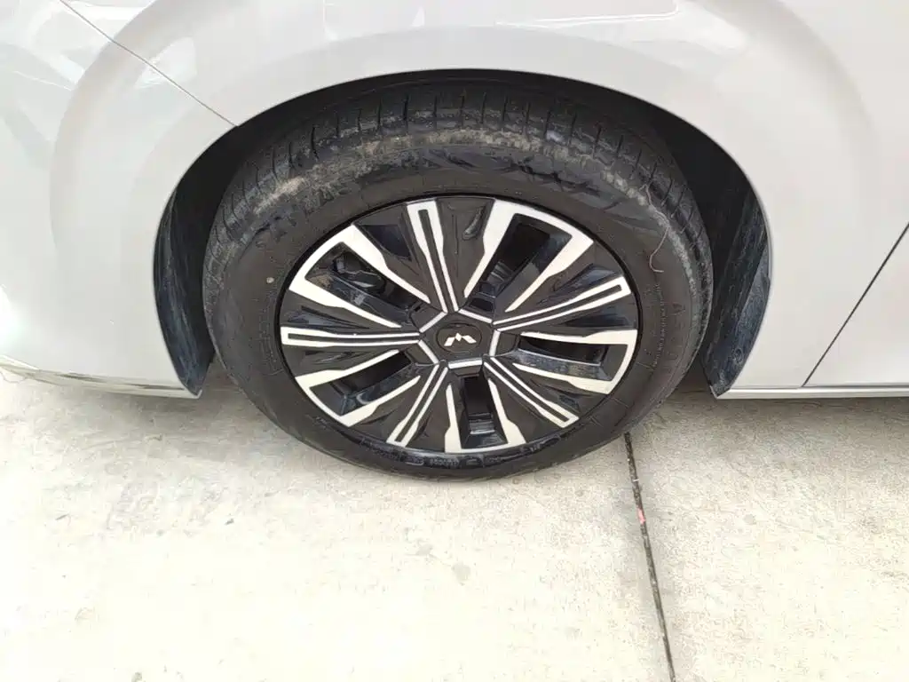 Wuling Xingguang 730 New Energy — миниатюра 23