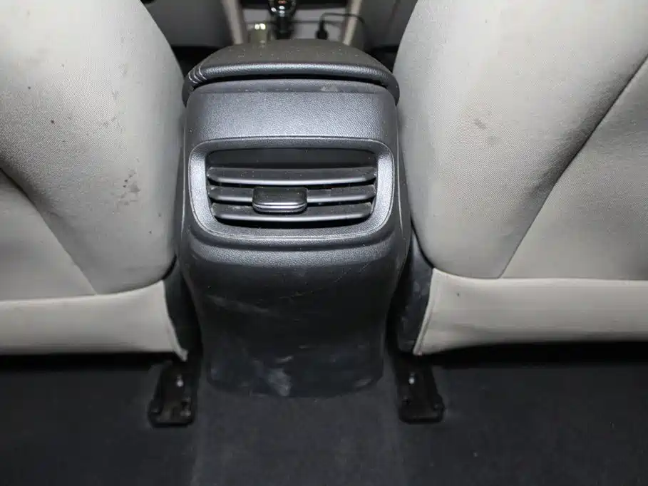 Buick Excelle — миниатюра 10