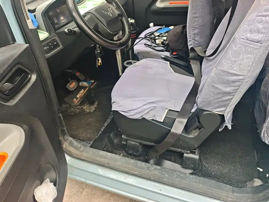 Wuling MINIEV — миниатюра 9