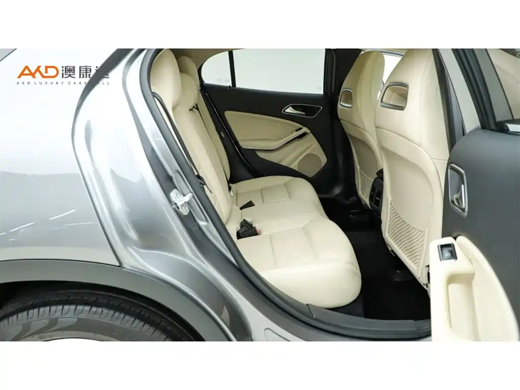 Mercedes-Benz GLA — миниатюра 8
