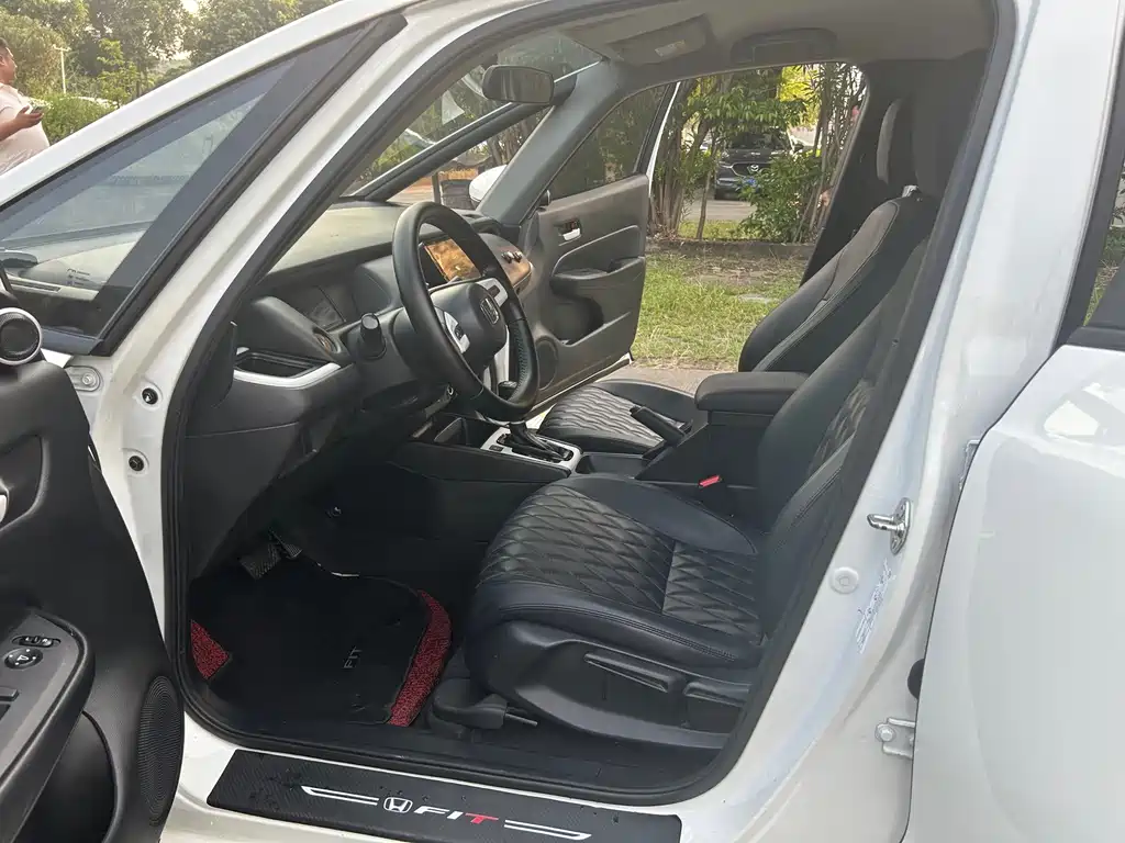 Honda Fit — миниатюра 11