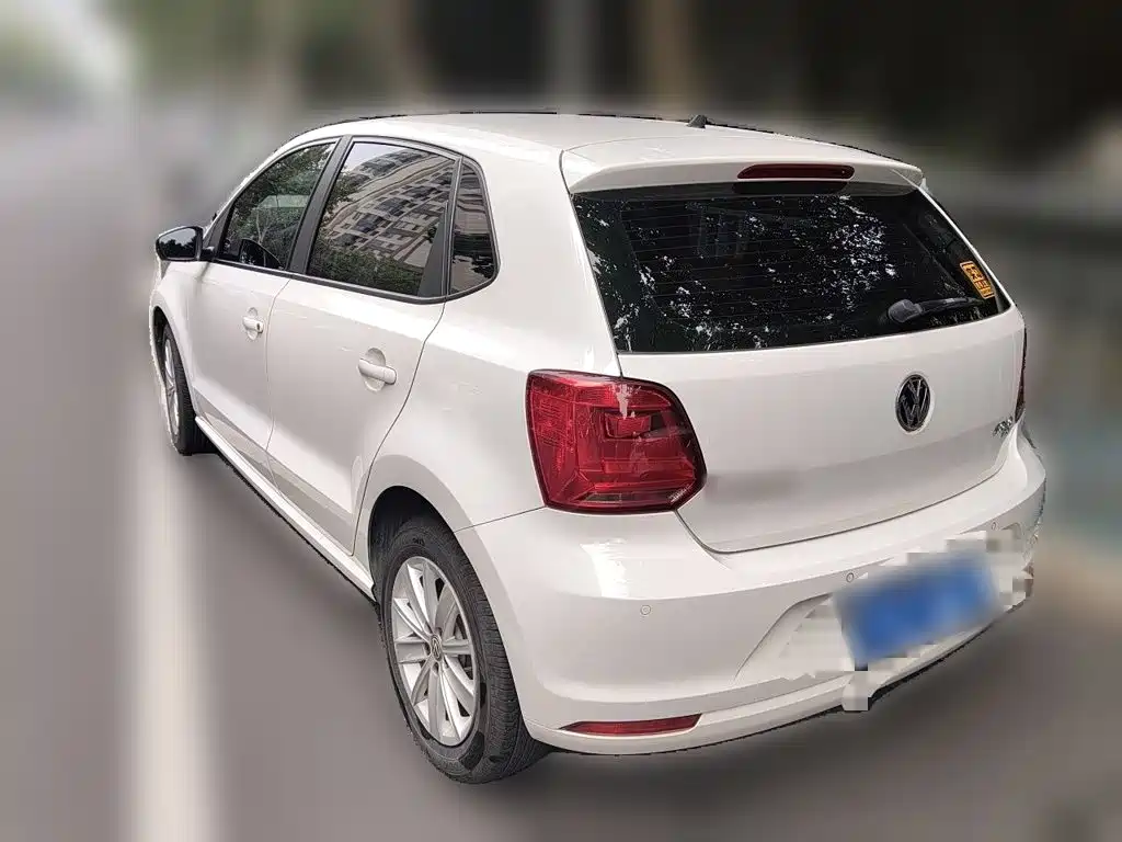 Volkswagen Polo — миниатюра 6