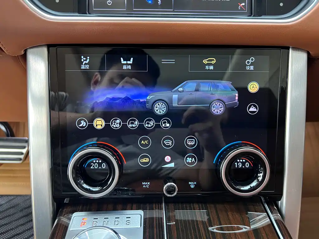 Land Rover Range Rover — миниатюра 25
