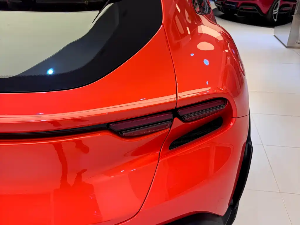 Ferrari Purosangue — миниатюра 10