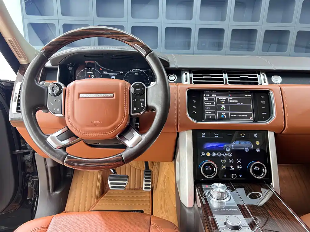 Land Rover Range Rover — миниатюра 26
