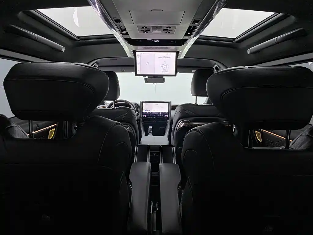 Toyota Vellfire — миниатюра 37