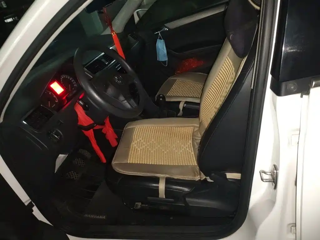 Volkswagen Santana — миниатюра 11