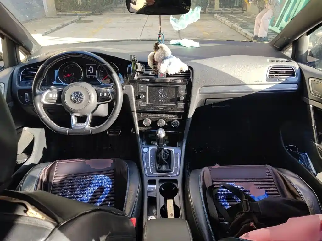 Volkswagen Golf — миниатюра 13