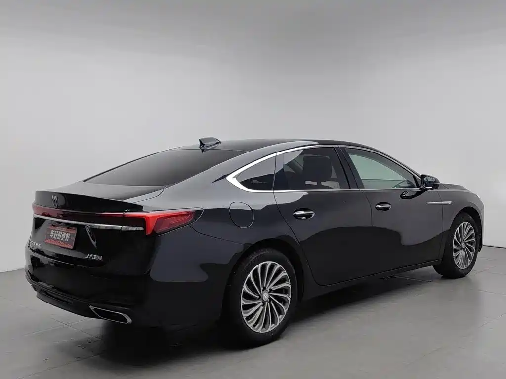 Buick LaCrosse — миниатюра 2