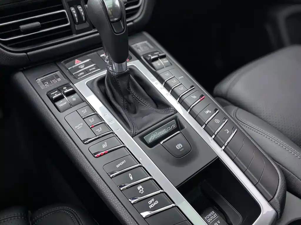 Porsche Macan — миниатюра 22