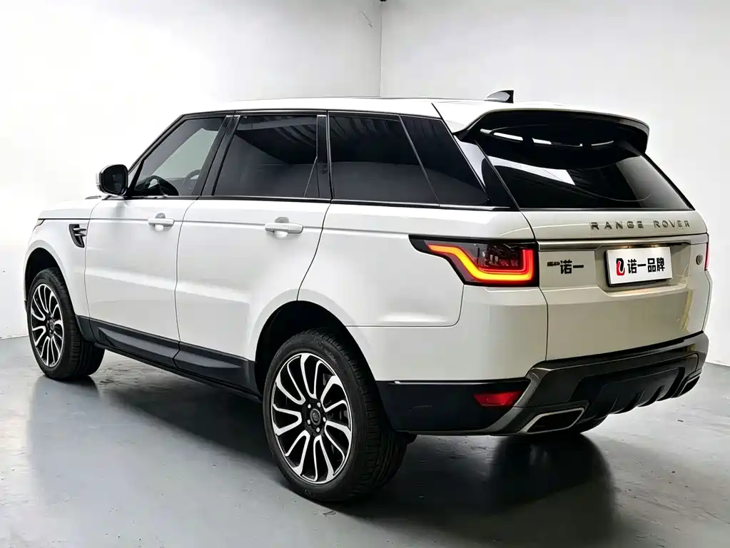 Land Rover Sport PHEV — миниатюра 6