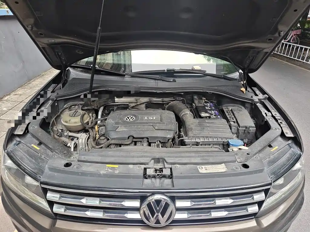 Volkswagen Tiguan L — миниатюра 11