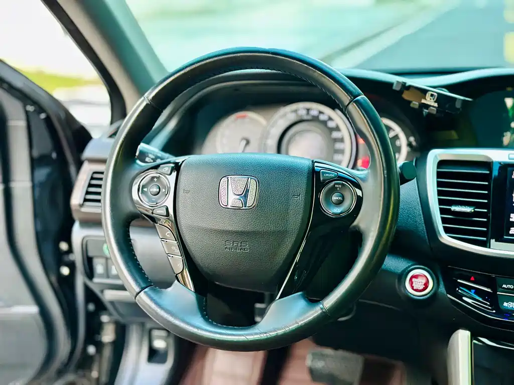 Honda Accord — миниатюра 22
