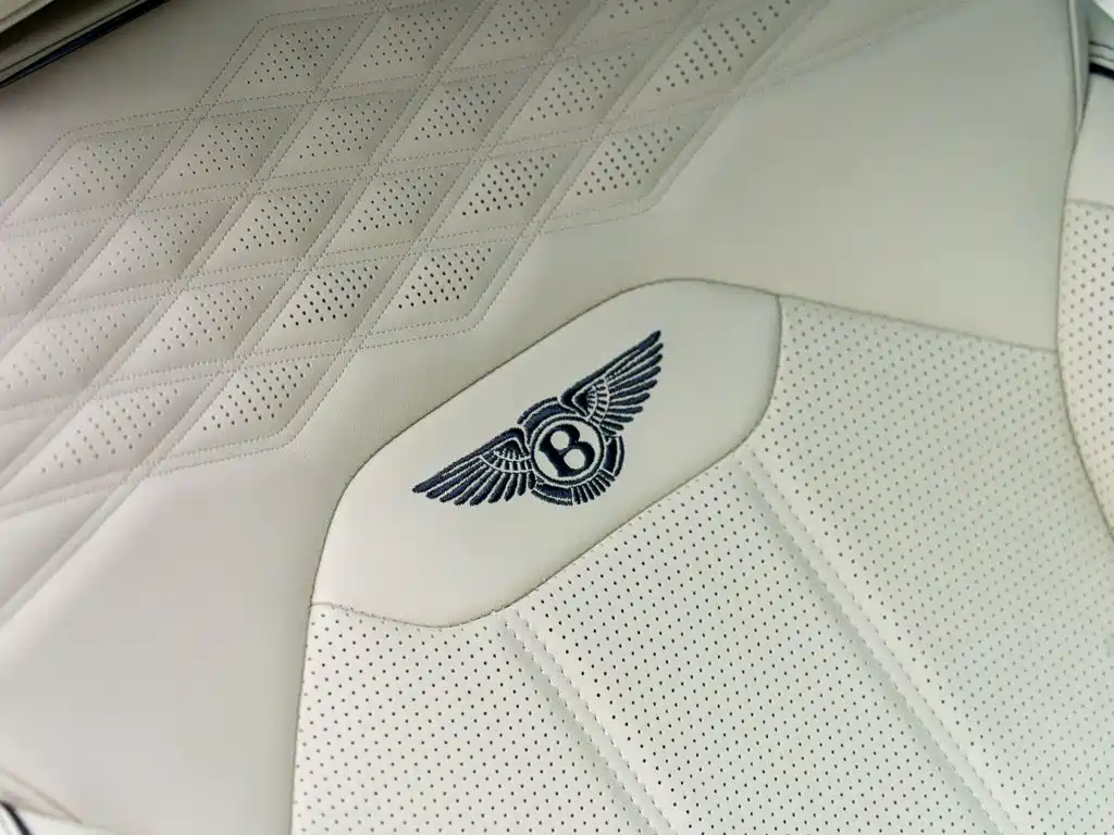 Bentley Bentayga — миниатюра 14