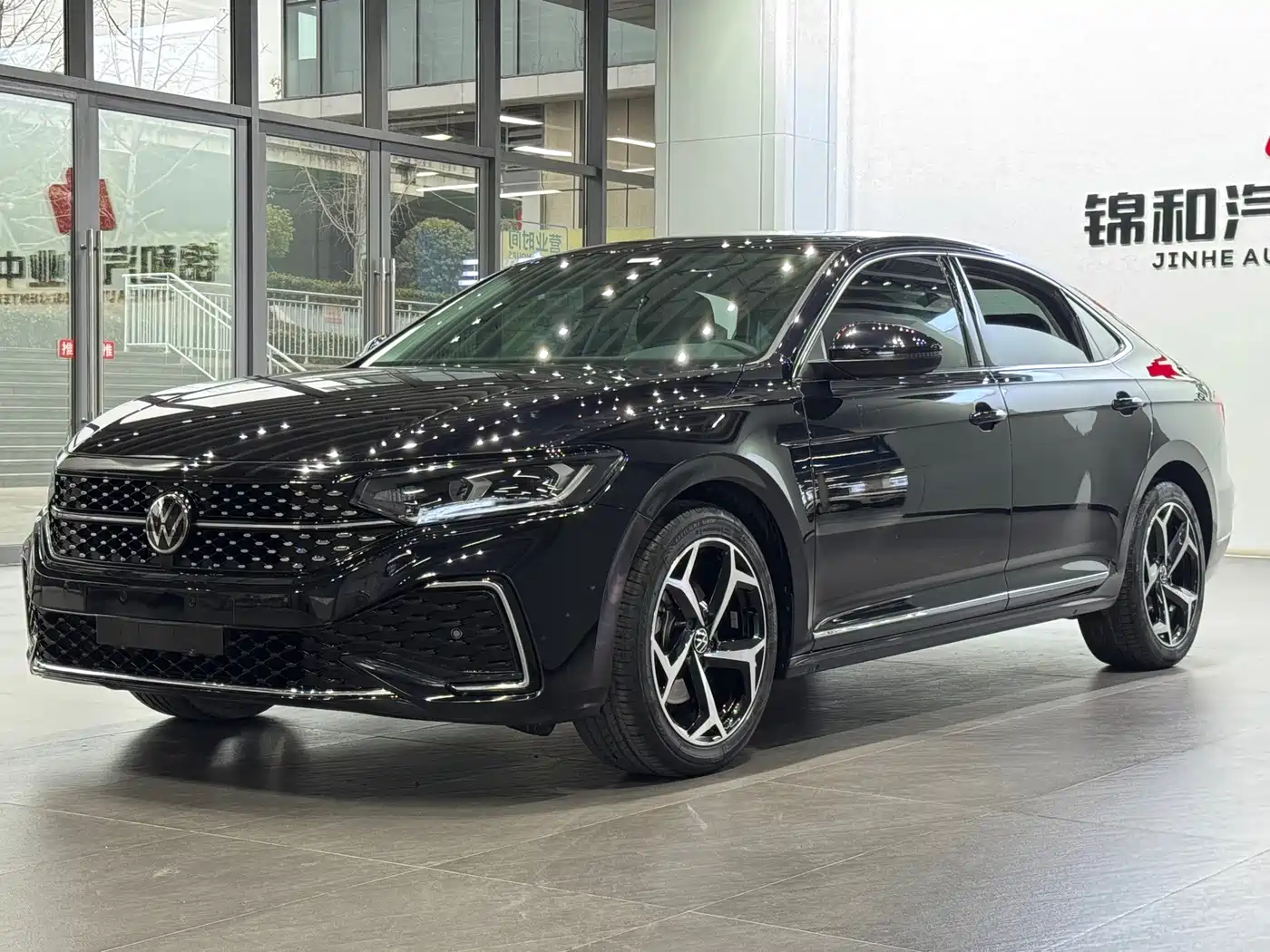 帕萨特 2024款 380TSI 星空龙腾版 2024