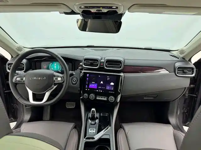 Lynk & Co 02 — миниатюра 2