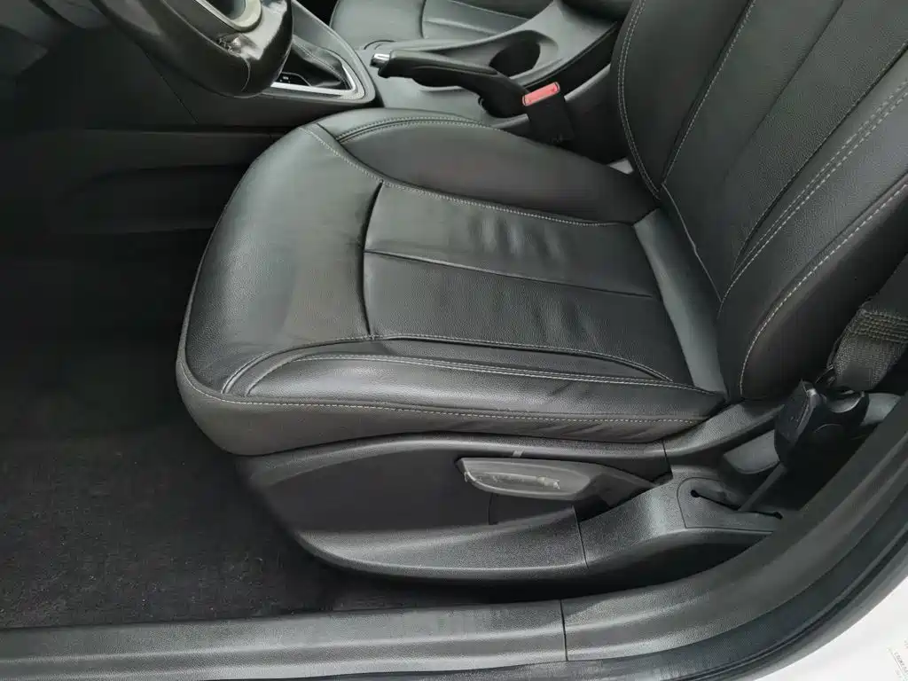 Buick Excelle — миниатюра 20