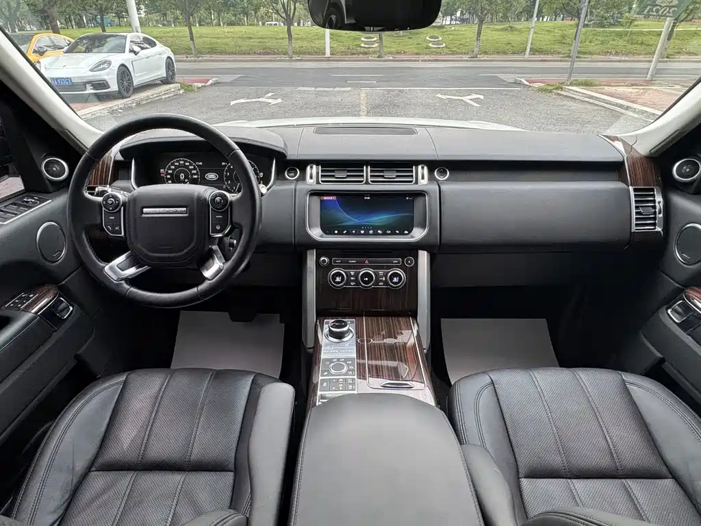 Land Rover Range Rover — миниатюра 19