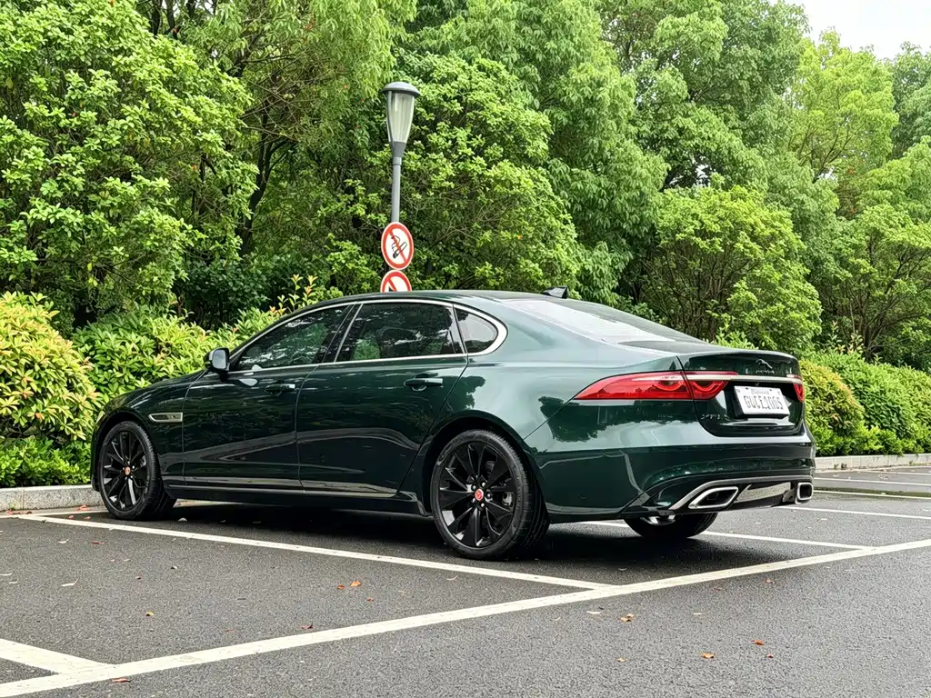 Jaguar XFL 2023 XFL 2.0T P250 Premium Luxury