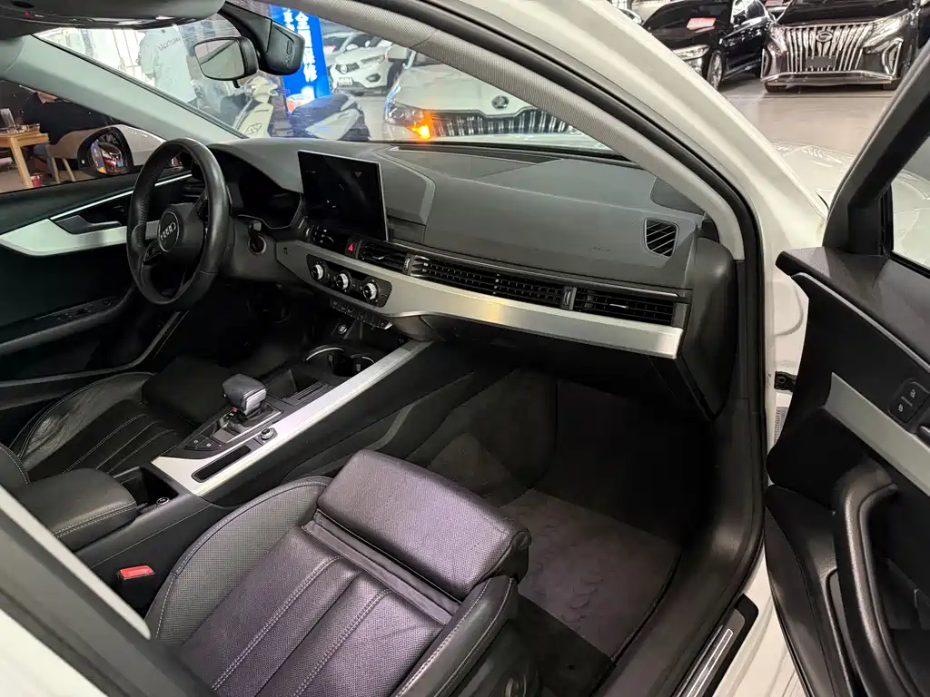 Audi A4L — миниатюра 4