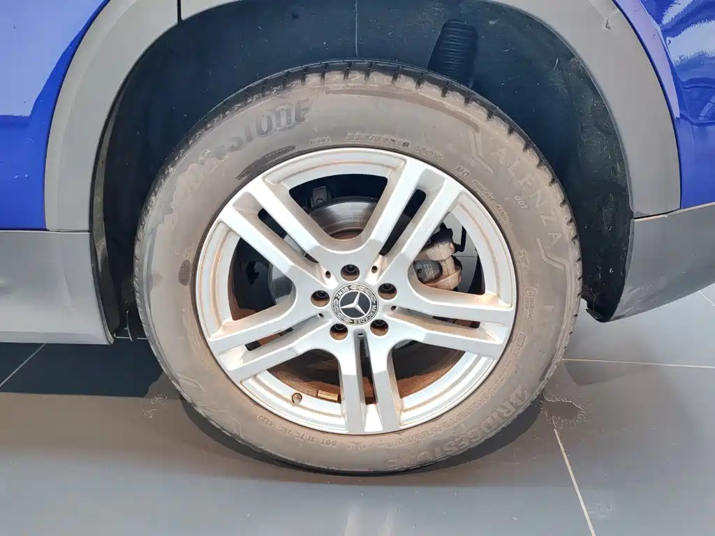 Mercedes-Benz GLB — миниатюра 13