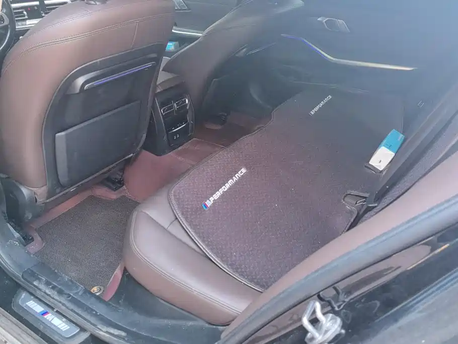BMW 3 Series — миниатюра 11