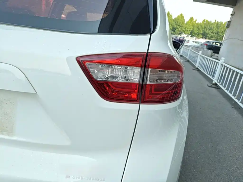 Changan CS15 — миниатюра 8