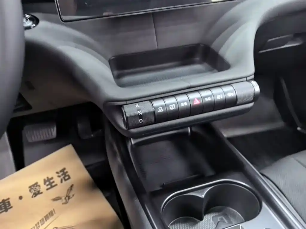 BYD Dolphin — миниатюра 14