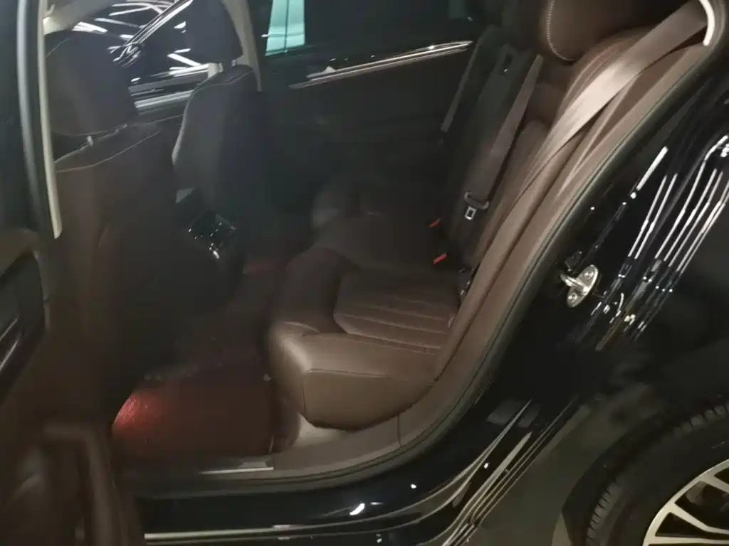 Volkswagen Phideon — миниатюра 17