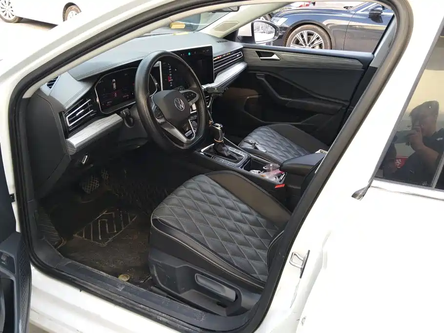 Volkswagen Sagitar — миниатюра 9