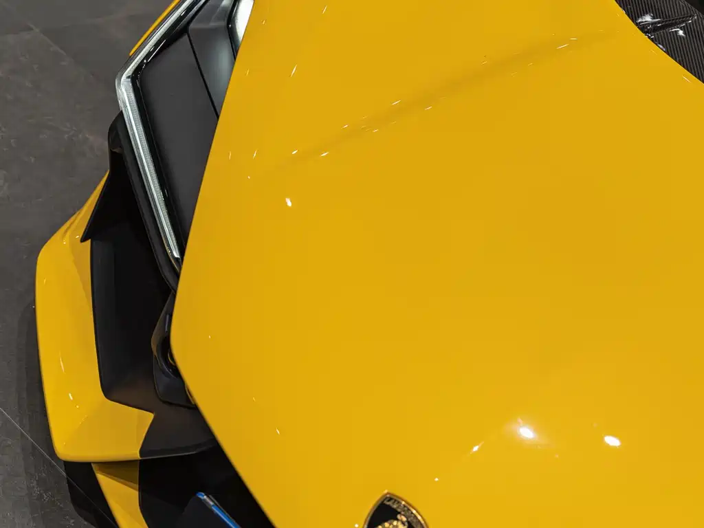 LAMBORGHINI REVUELTO