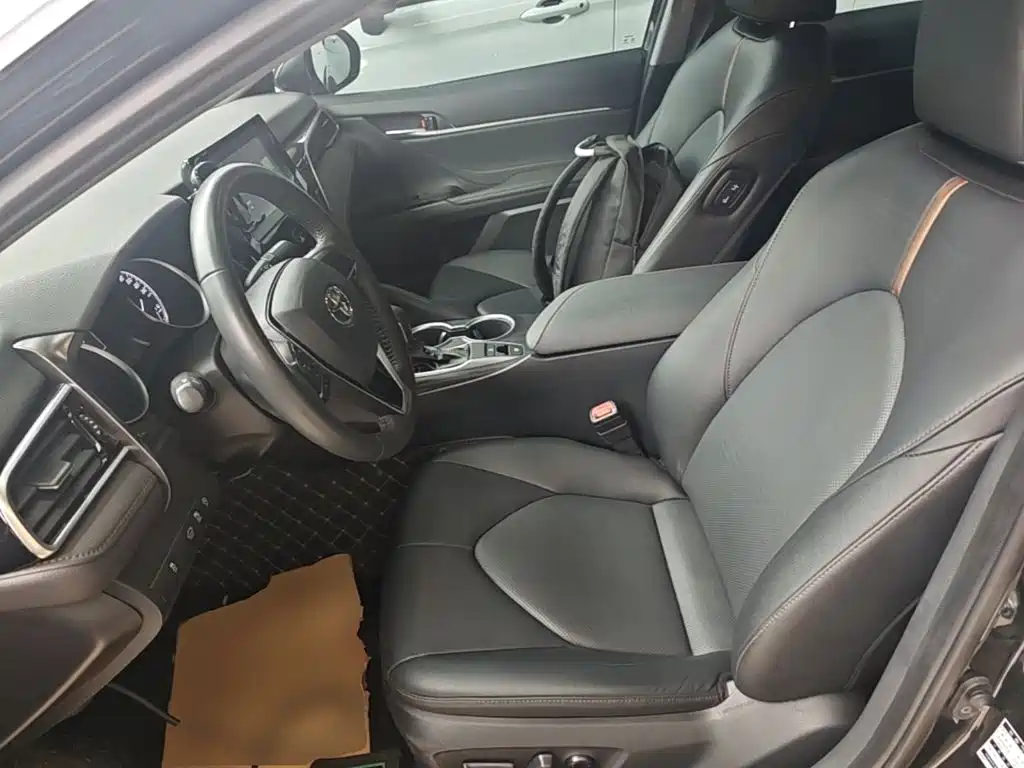 Toyota Camry — миниатюра 15