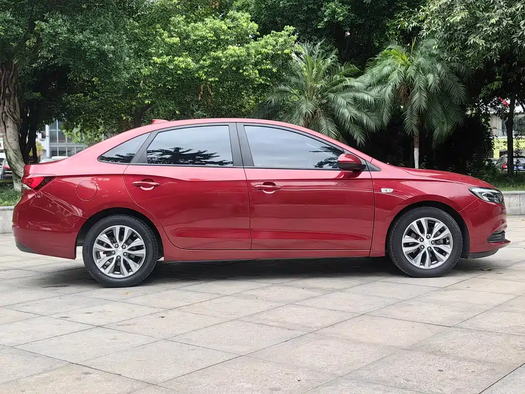 Buick Excelle — миниатюра 4