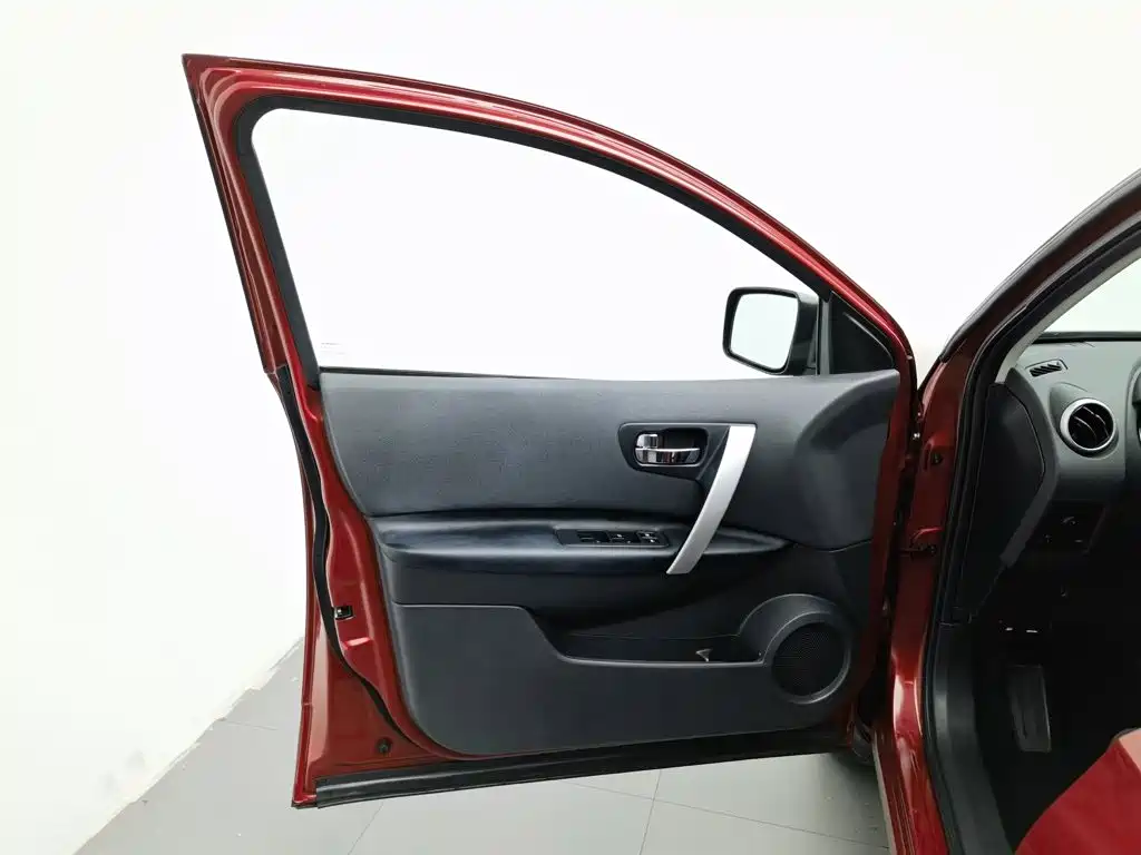 Nissan Qashqai — миниатюра 8