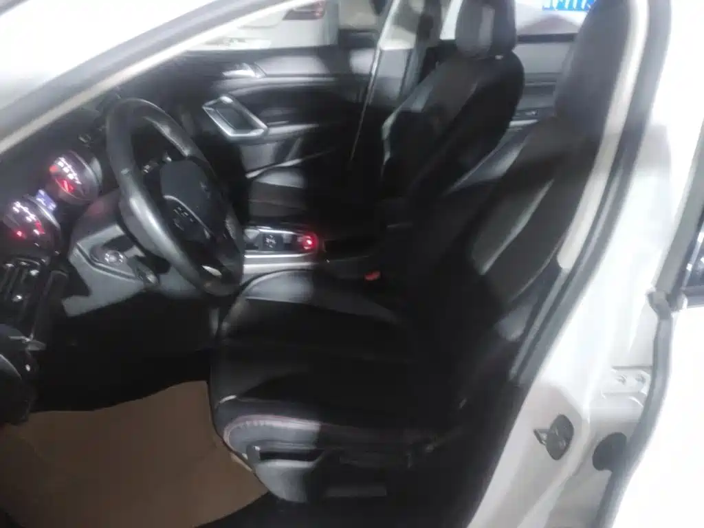 Peugeot 408 — миниатюра 15