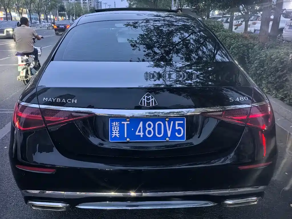 Mercedes-Benz S-Class — миниатюра 6