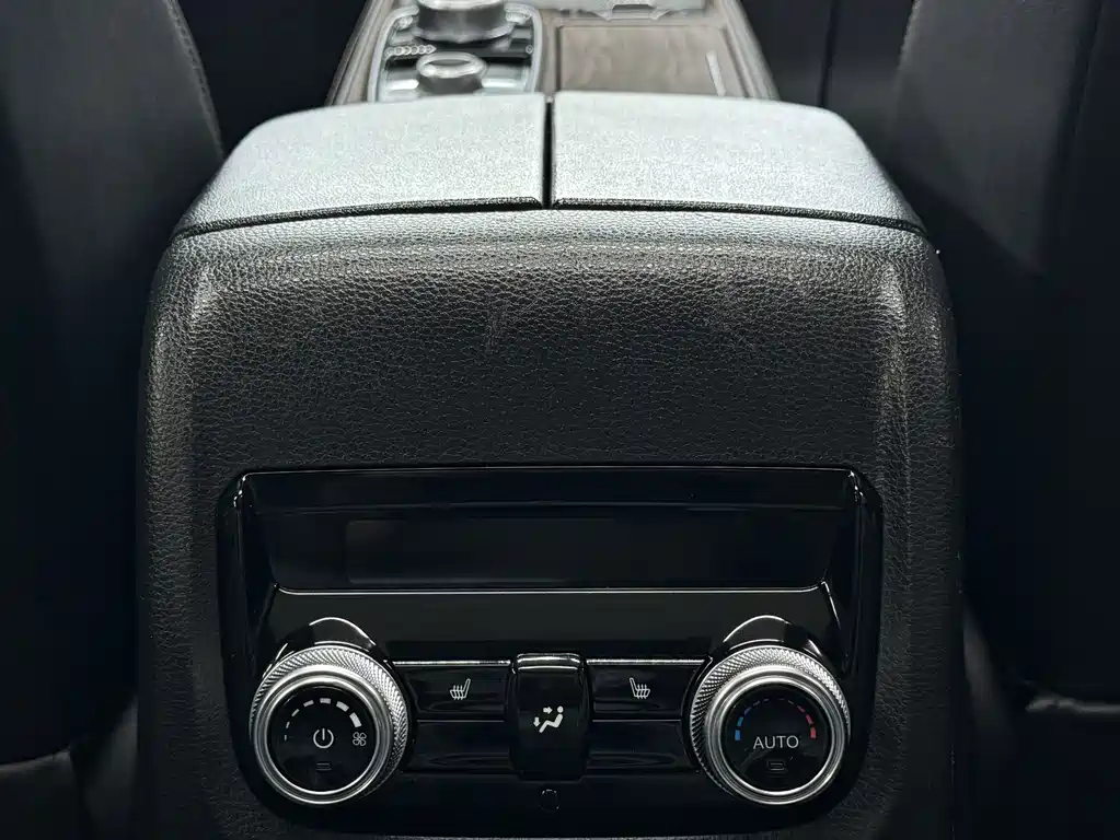Ford Equator — миниатюра 17