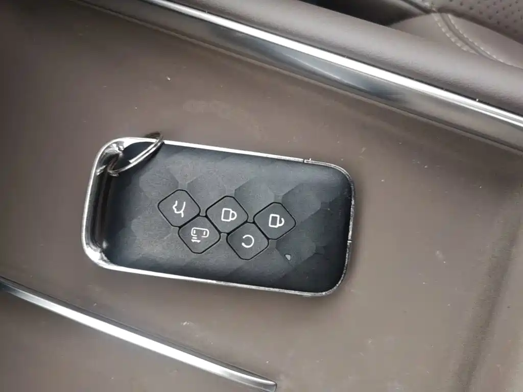 Wuling Xingguang 730 New Energy — миниатюра 9